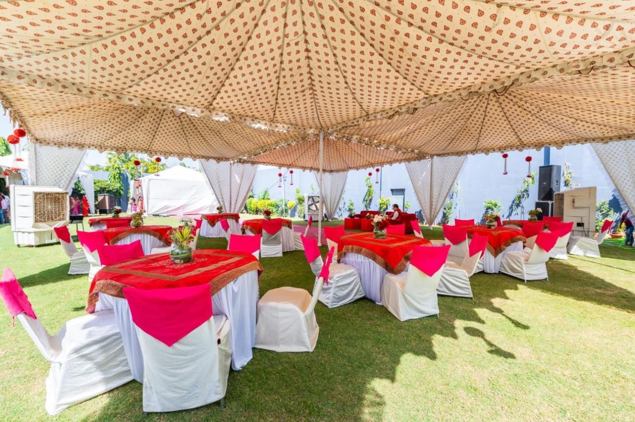 Hotel Prime Safari Jaipur Bagian luar foto