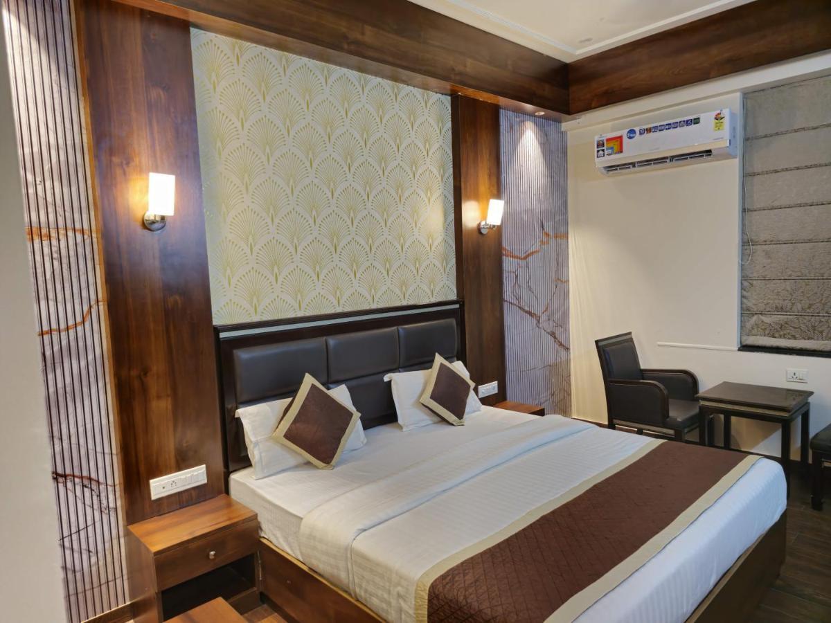 Hotel Prime Safari Jaipur Bagian luar foto