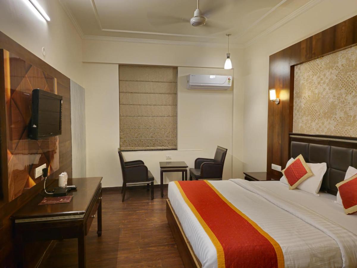 Hotel Prime Safari Jaipur Bagian luar foto