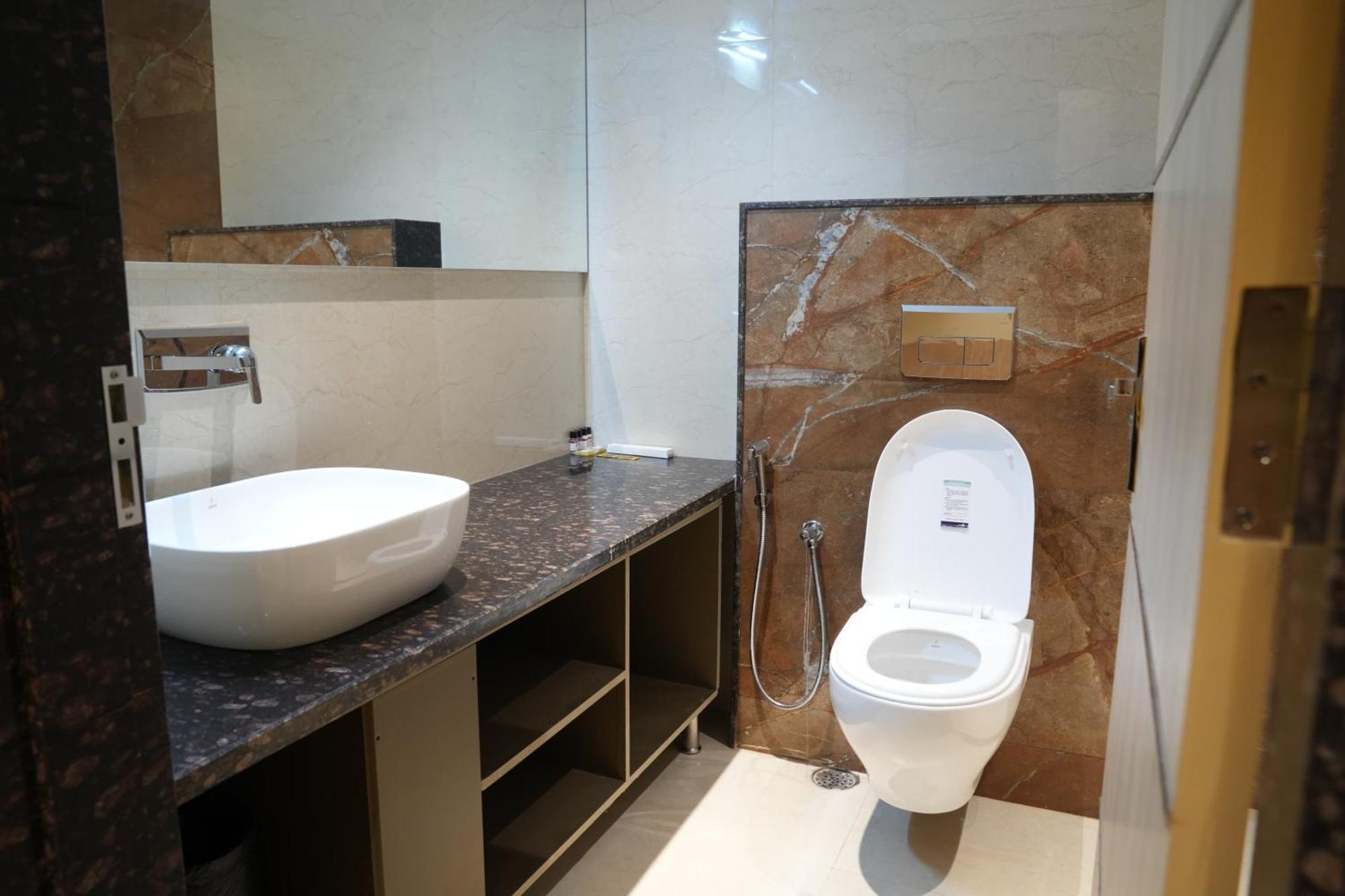 Hotel Prime Safari Jaipur Bagian luar foto