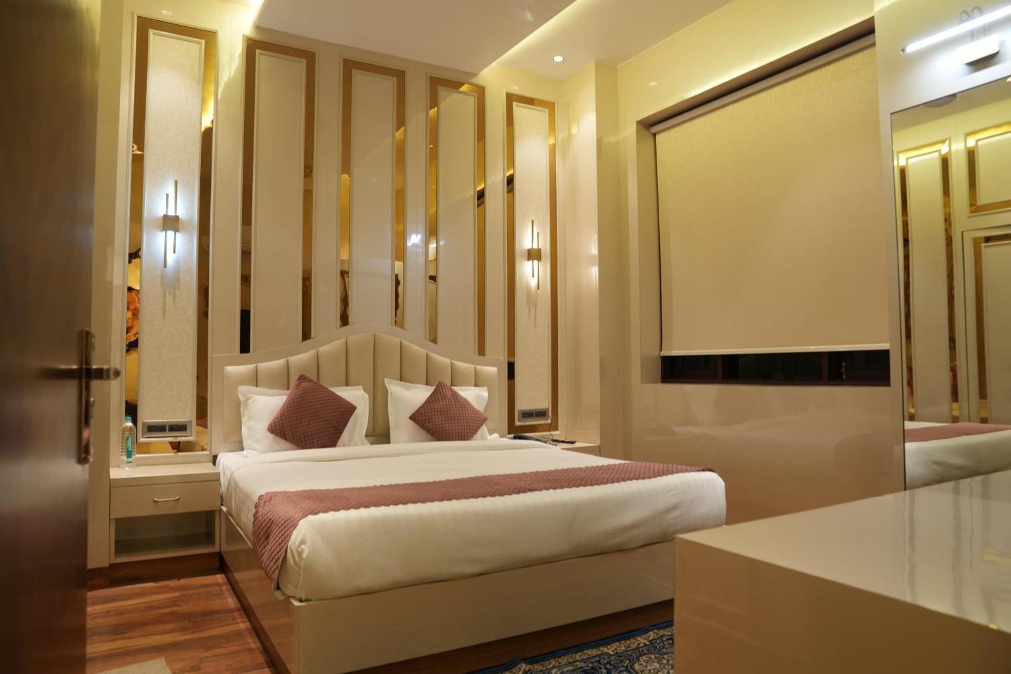 Hotel Prime Safari Jaipur Bagian luar foto